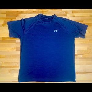 Men’s Under Armour Blue Heat Gear shirt